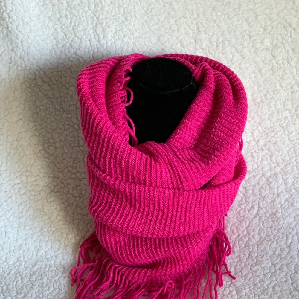 Infinity Scarf - Picture 3 of 4